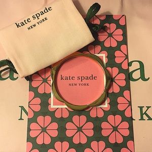 ♠️KATE SPADE - SLICED SCALLOPS HINGE BANGLE (NWOT)